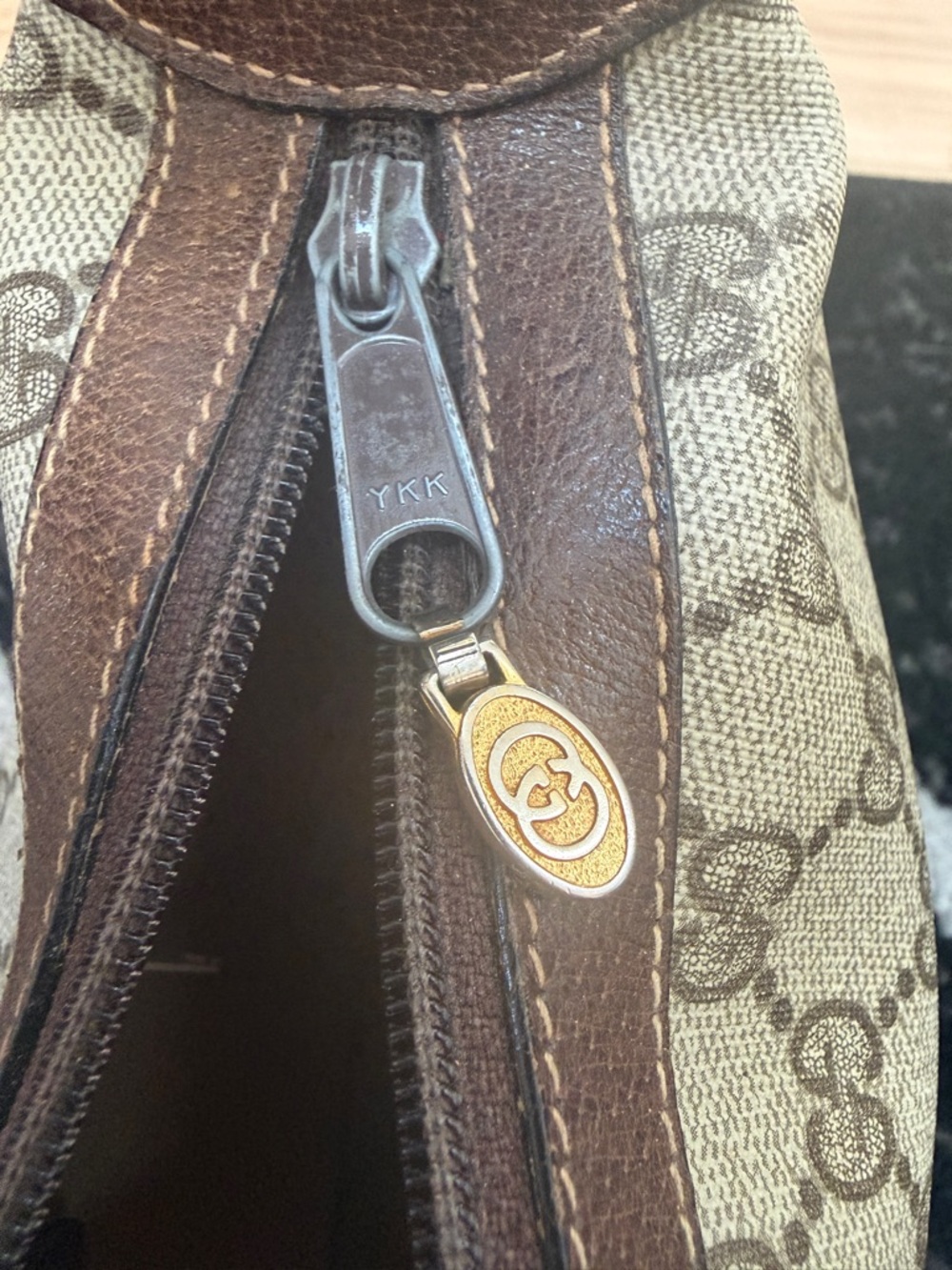 Vintage Gucci GG Canvas Shoulder Bag with Classic Stripe - Picture 5 of 7